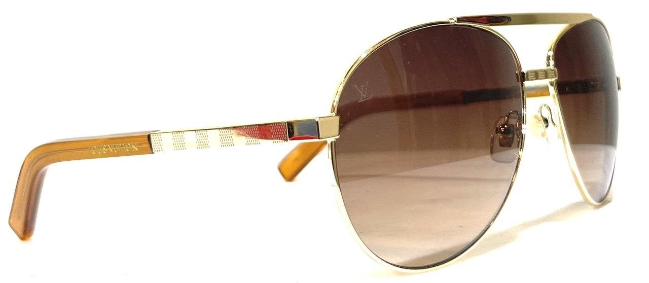 Louis Vuitton Z0339U Louis Vui – FrameSaver
